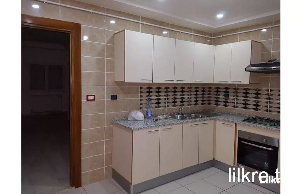 A  louer Appartement A l'Agba