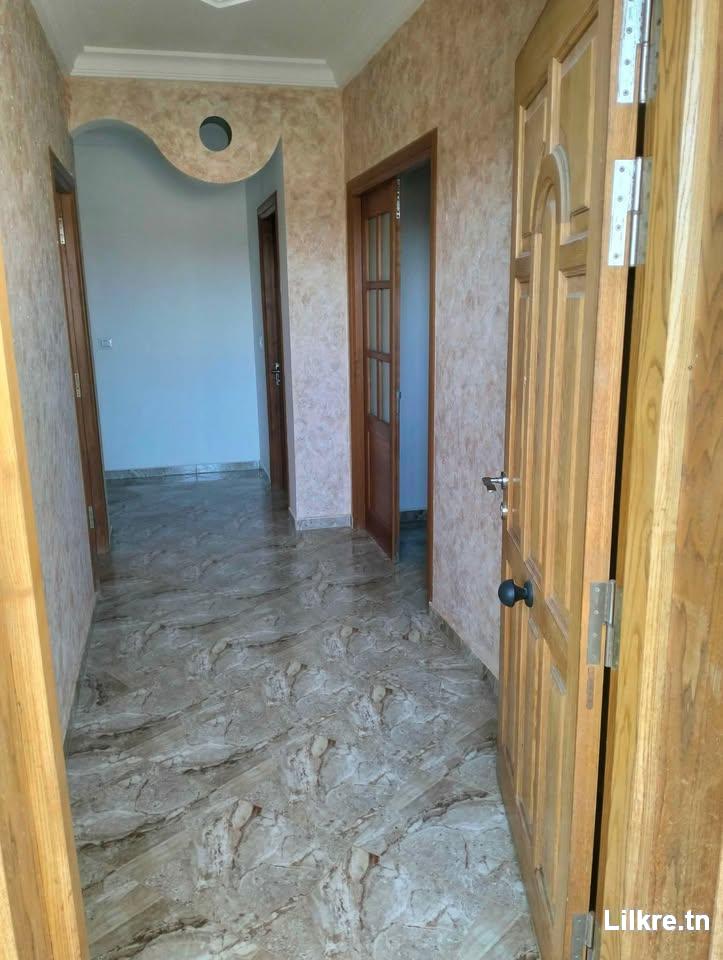 A louer un etage à zonef saida