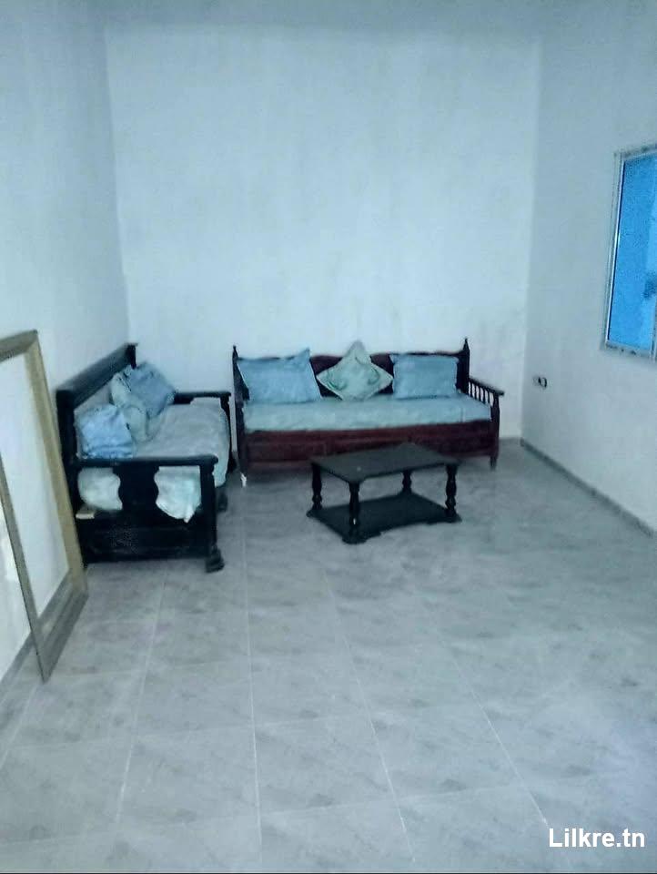A louer un maison à kelibia 