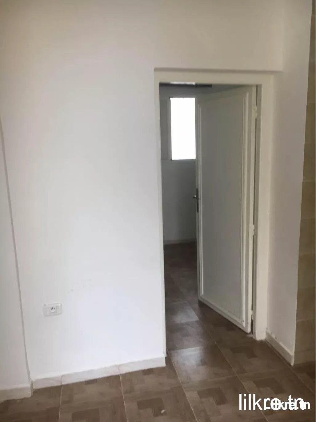 A louer un studio à Manar 
