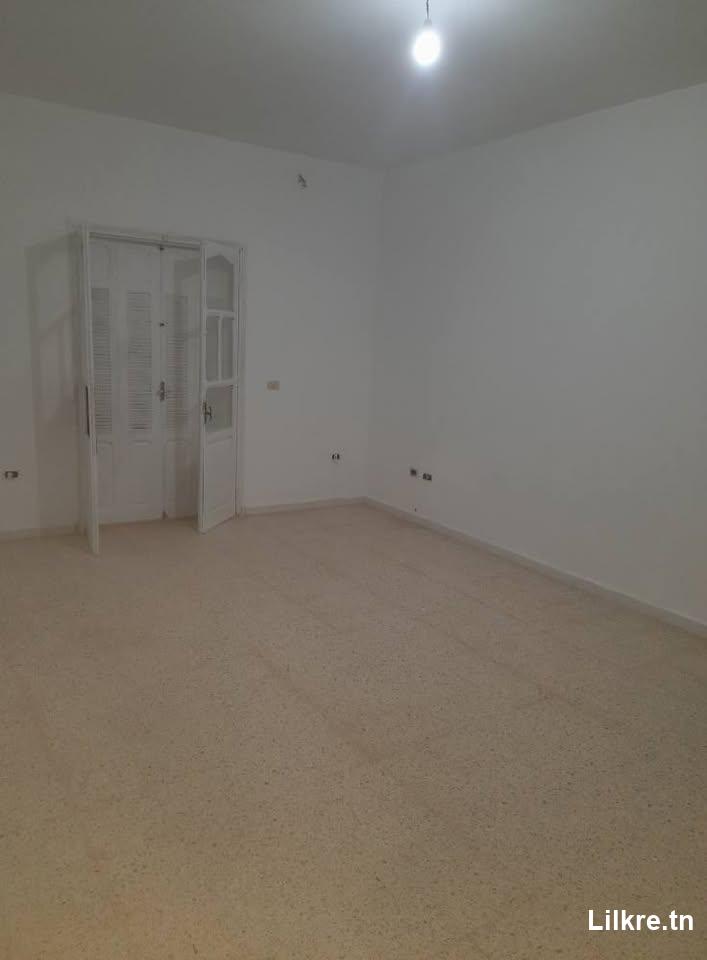 Maison a louer  s+2 boumhel basatine