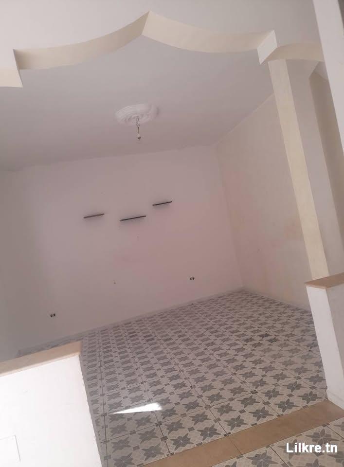 maison a louer  a  Daouar hicher manouba