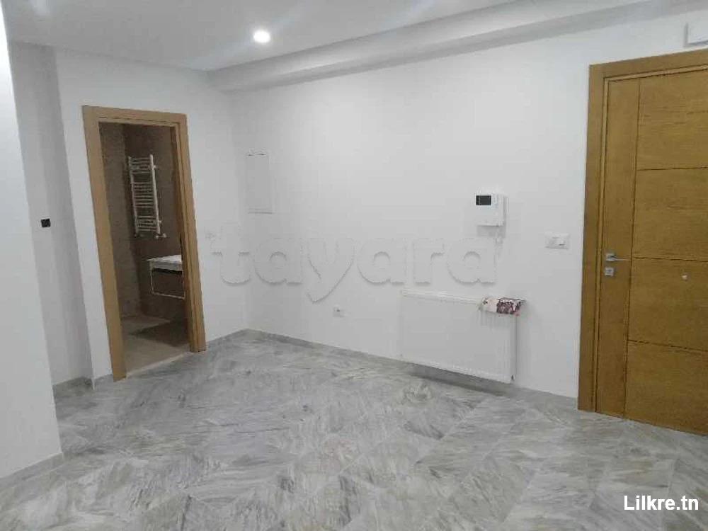 A louer un Joli Appartement  haut standing Jamais habité á Mannouba.