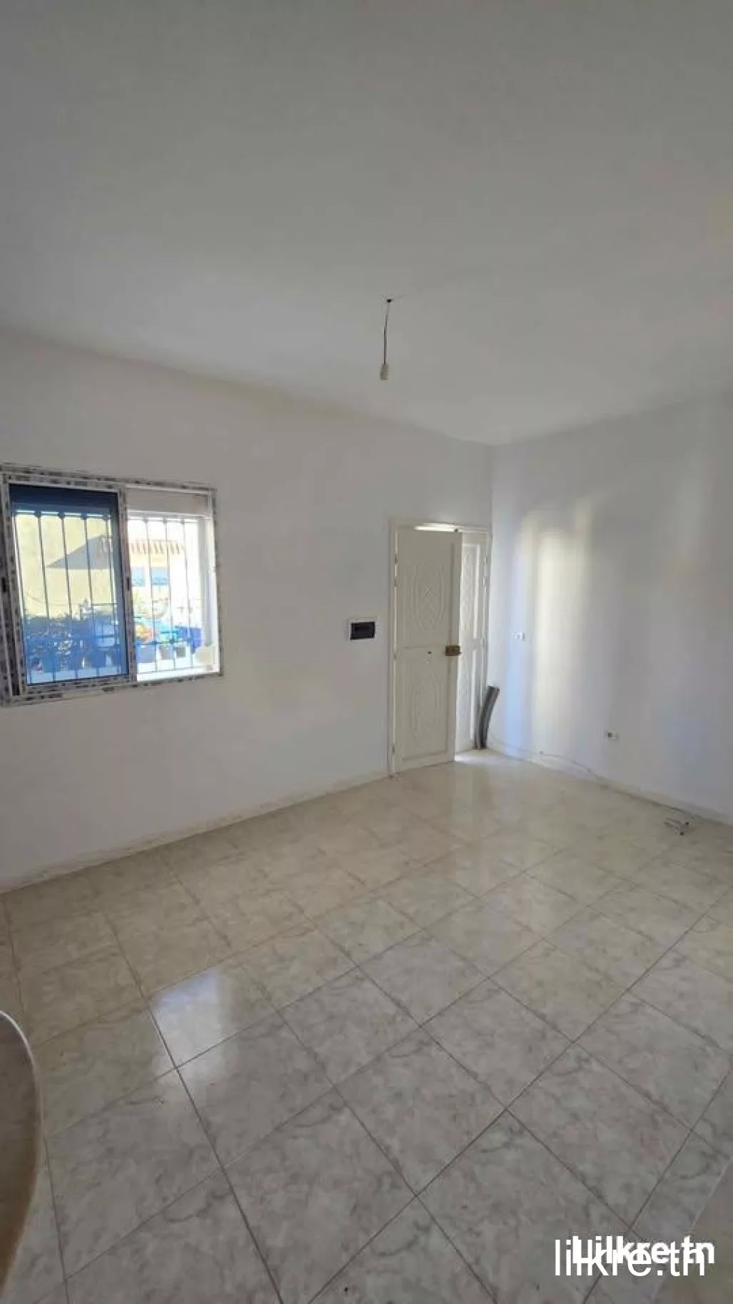 à louer Studio à Naassen