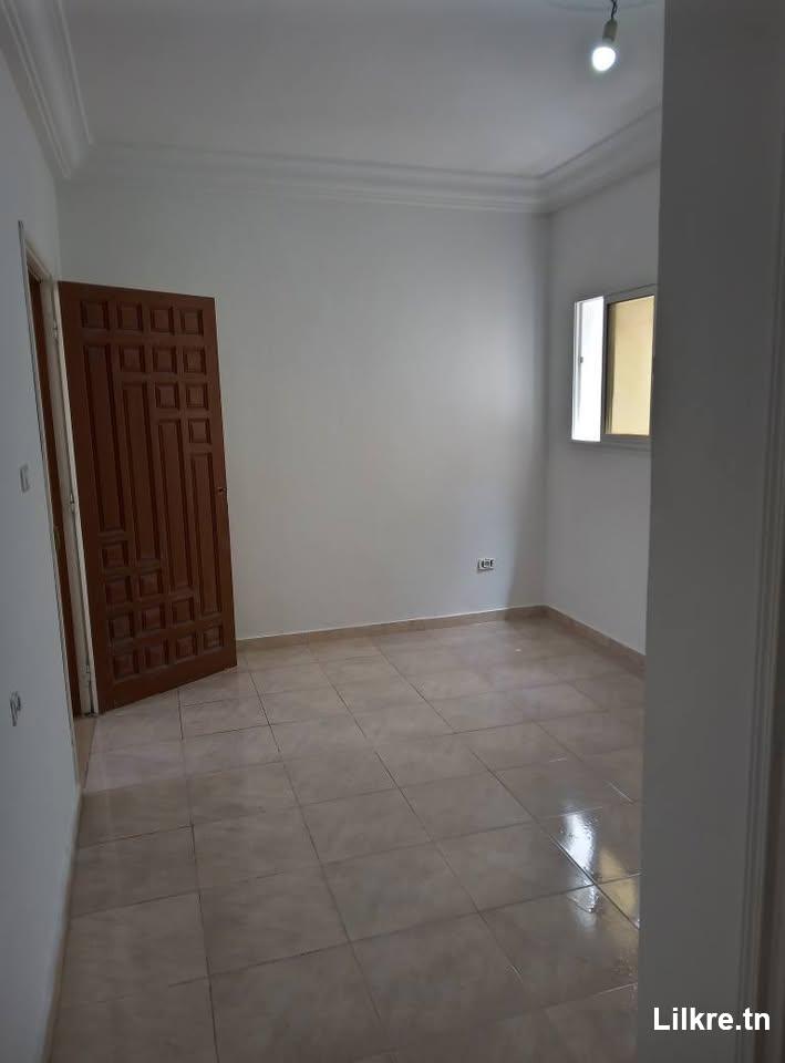 à louer appartement à boumhel bassatine
