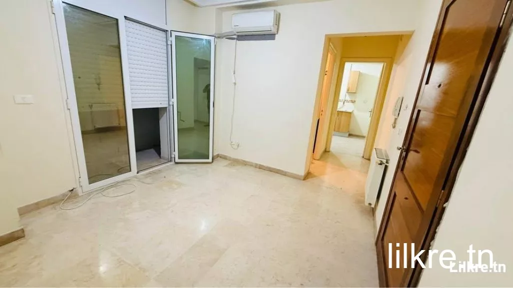 A louer appartement à jardin L’aouina