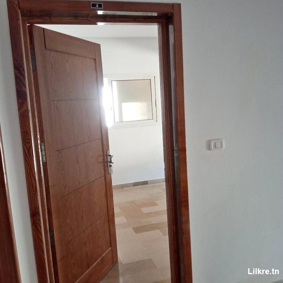 à louer appartement à ariana route raoued