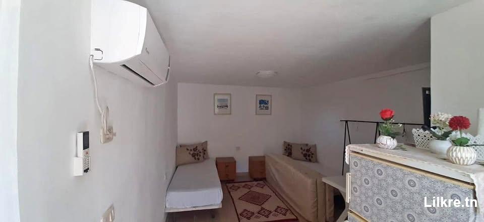 A louer un studio  à nebil