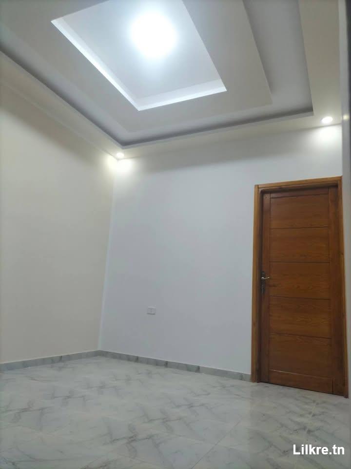 à louer étage de villa à denden