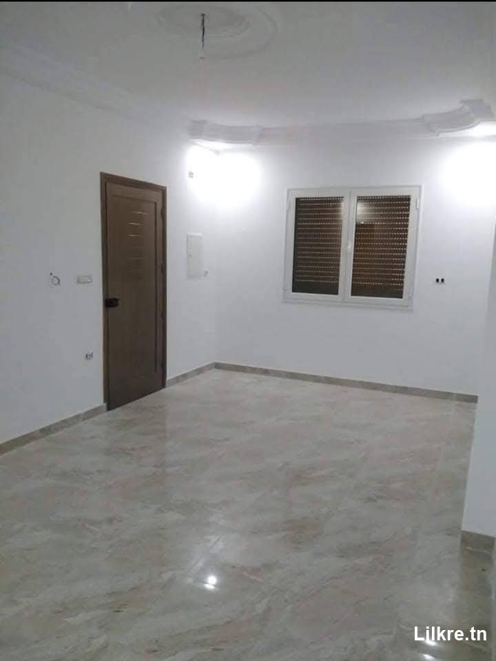 à Louer un appartements S+3 à Grombalia (1er étage)