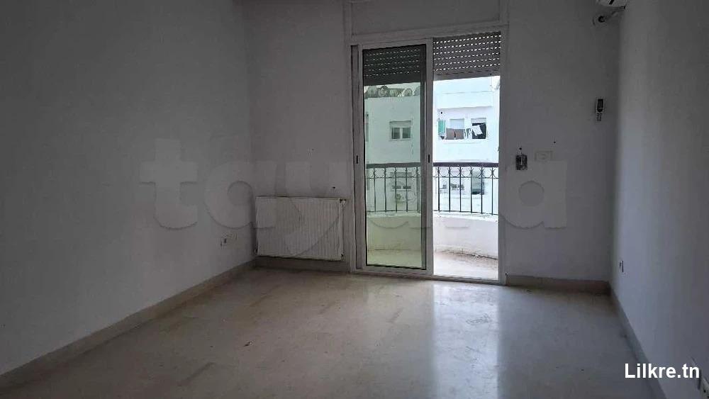 a louer un bel appartement à l’aouina