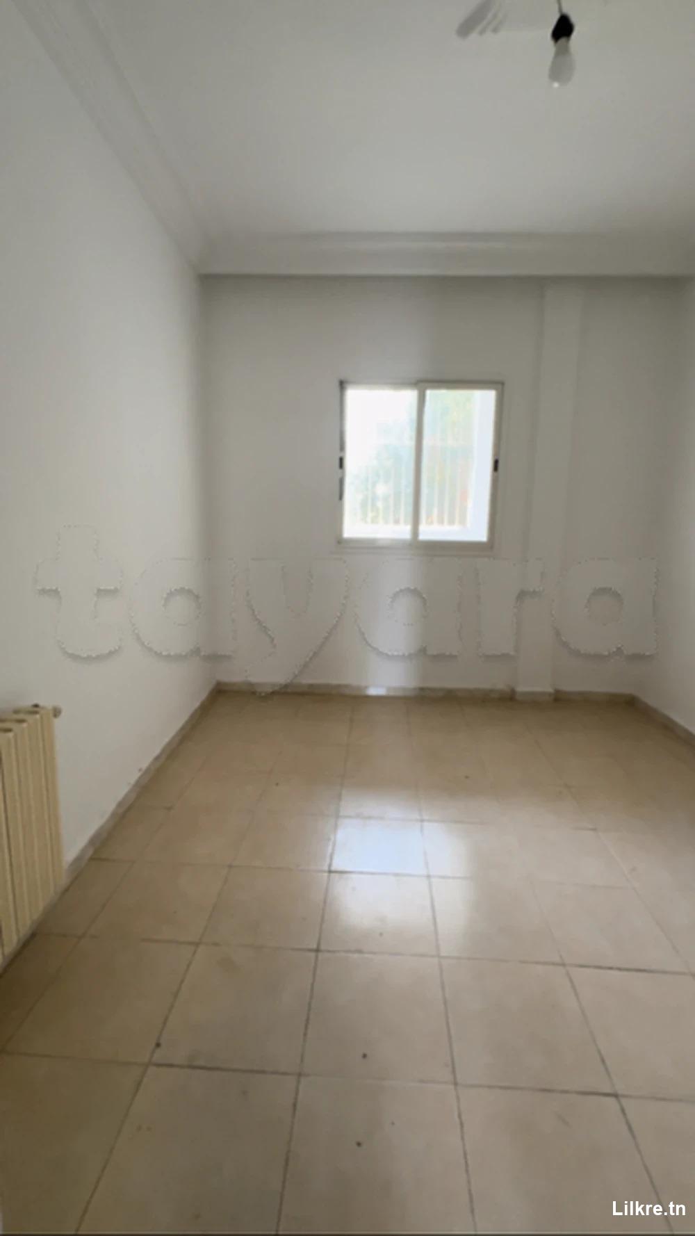Studio S+2 à louer situé au Bardo