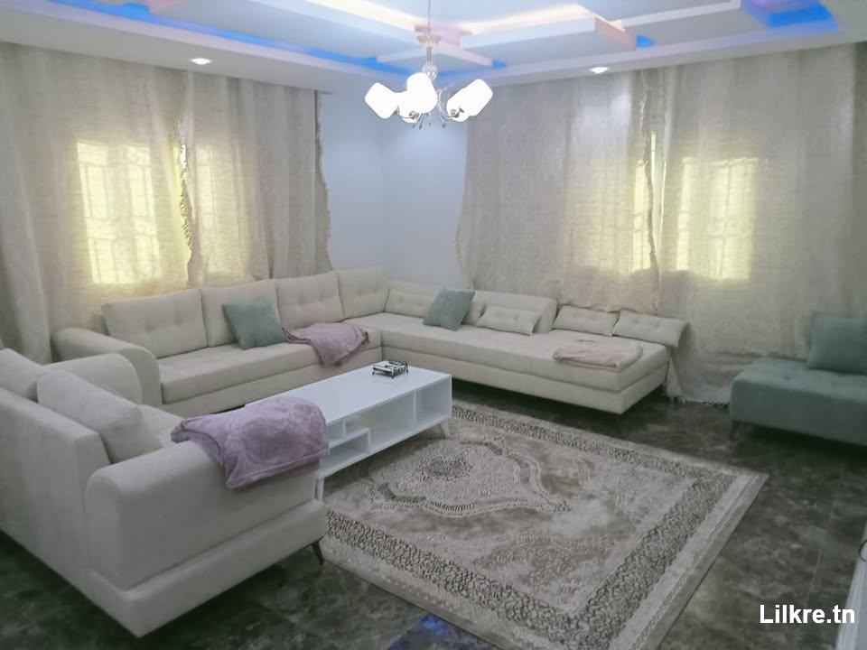  À Louer – Étage de Villa Meublé S+3 à Ariana Soghra 