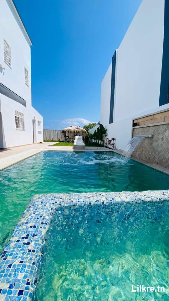 location villa avec piscine a kélibia