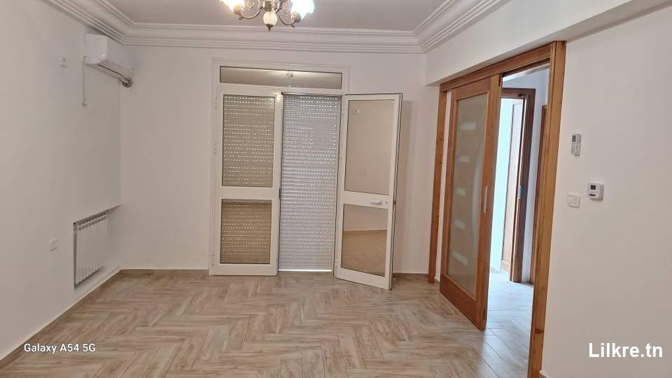 À louer un Appartement S+2 à Monfleury 