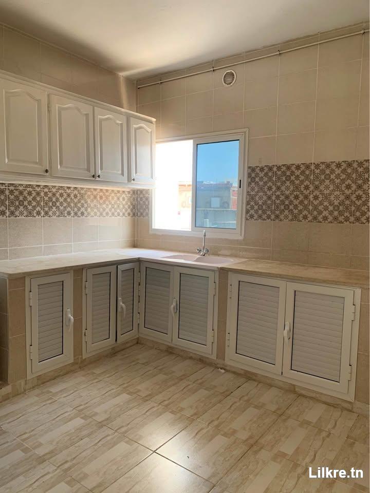 a louer un appartement s+2 à manzah 1