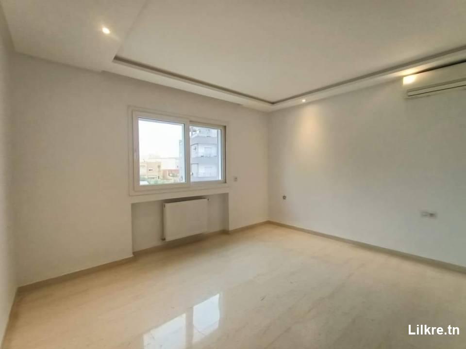 à louer un appartement S+2 à Sahloul 2