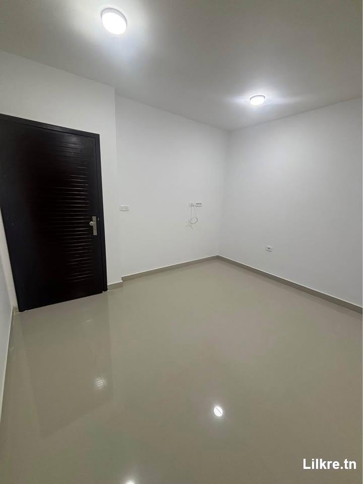 a louer un etage de villa  boumhel bessetine