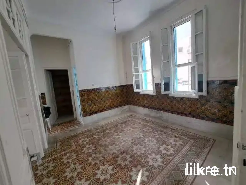  A Louer un appartement spacieux au centre ville 