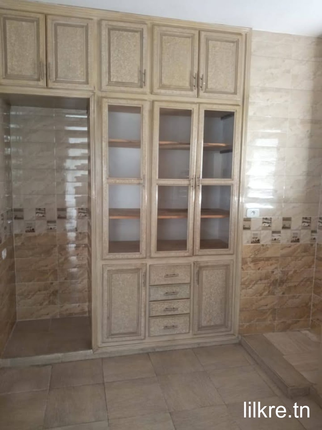 A louer un appartement a kram ouest 