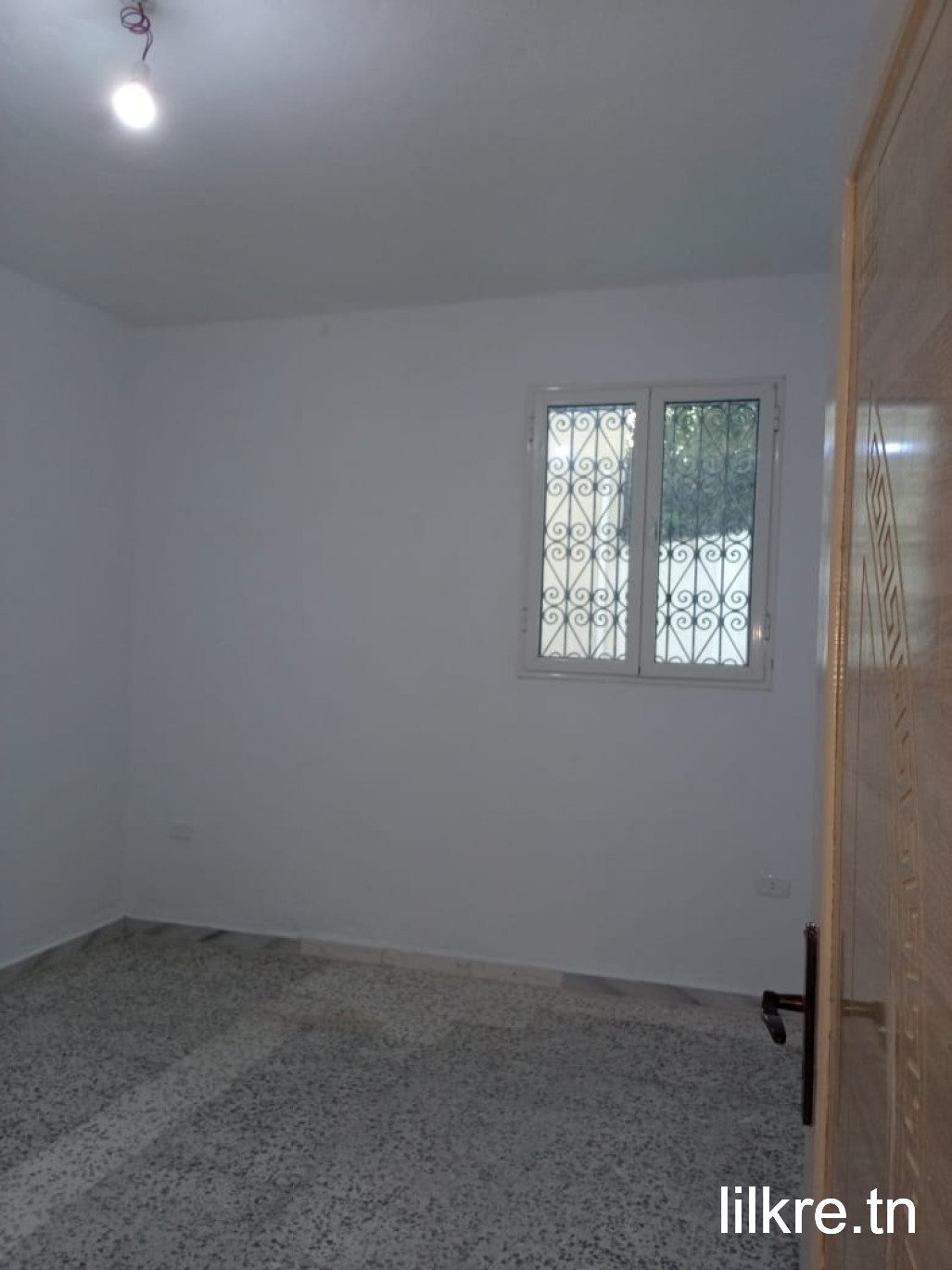 A louer un studio a cité ben younes.