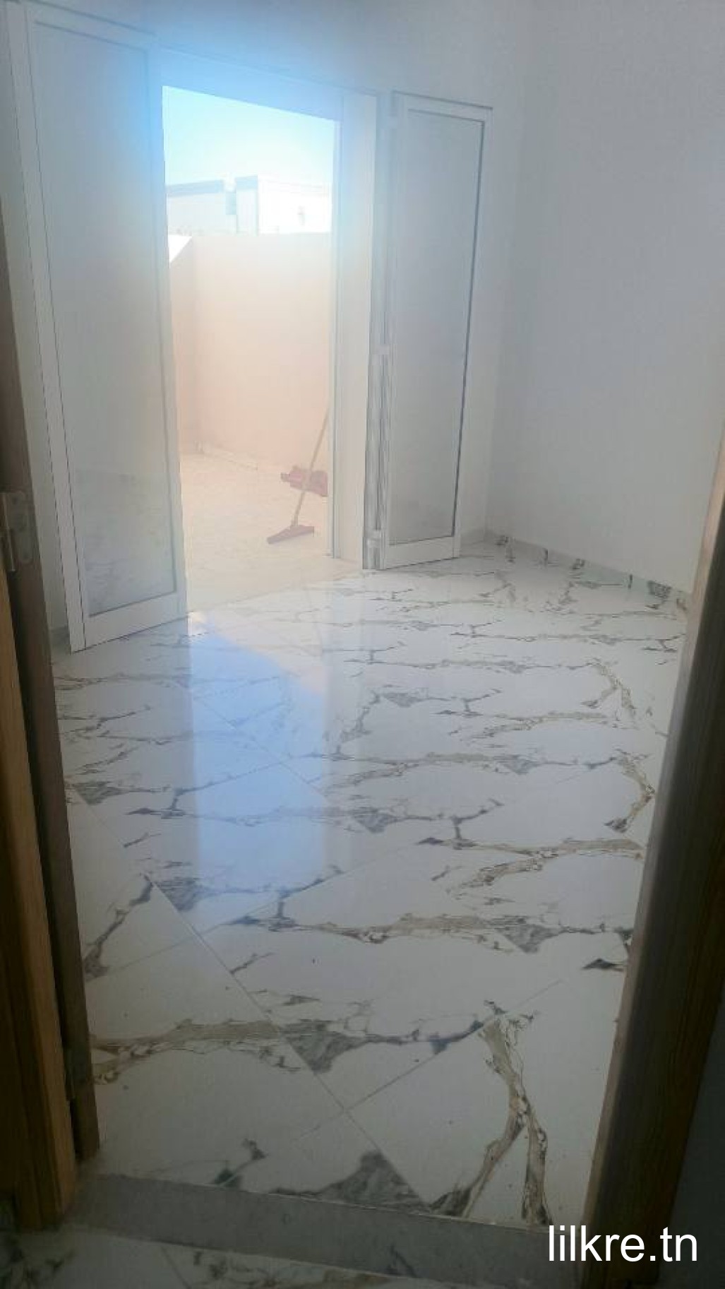 A ppartement  neuf a route  manzel chaker km 3.5