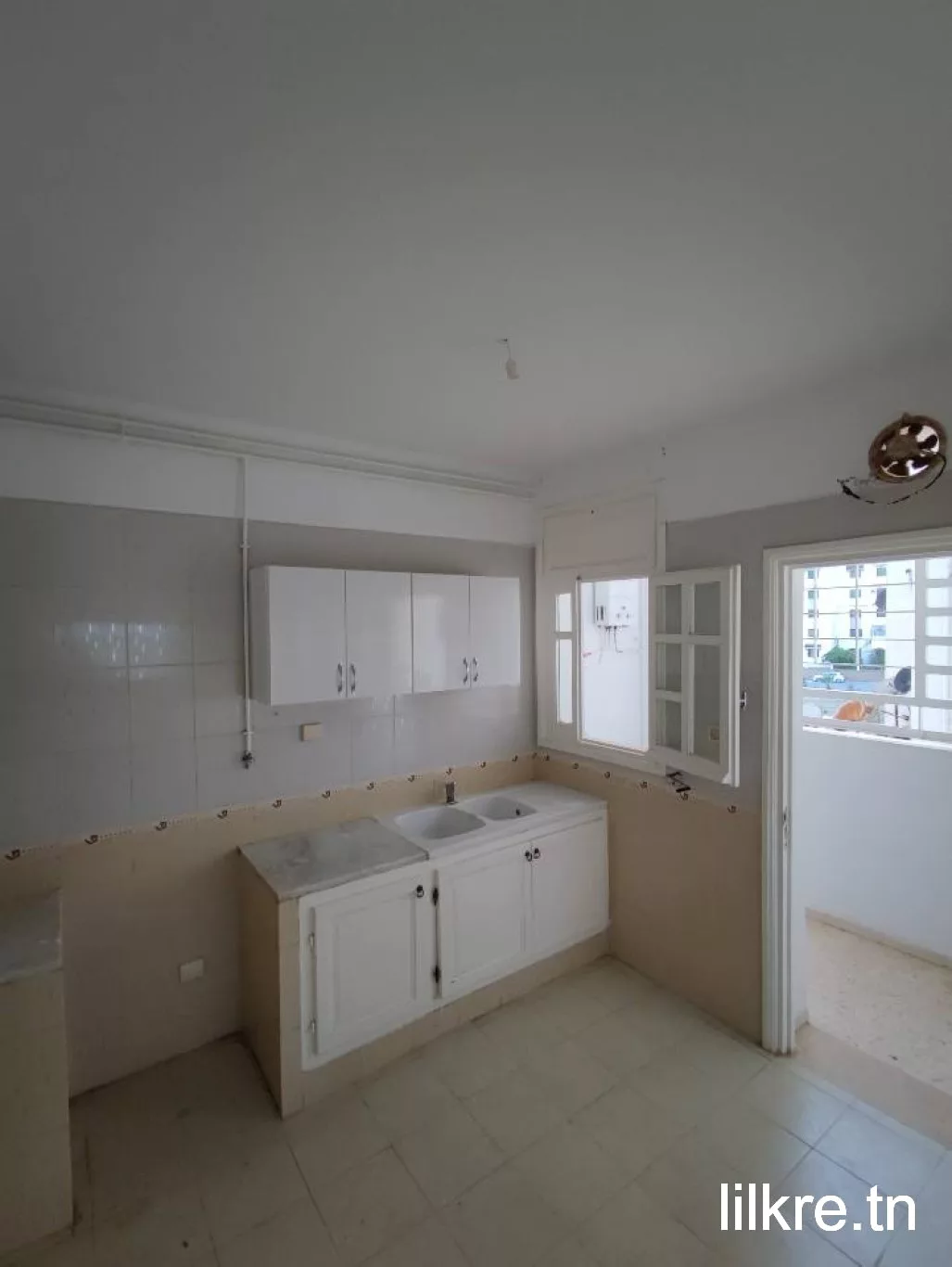 A louer un appartement a ibn sina 