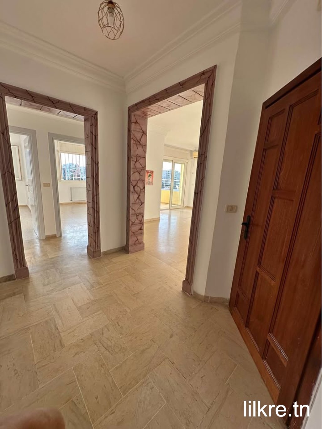 A louer un appartement s+2 a cité wahat 