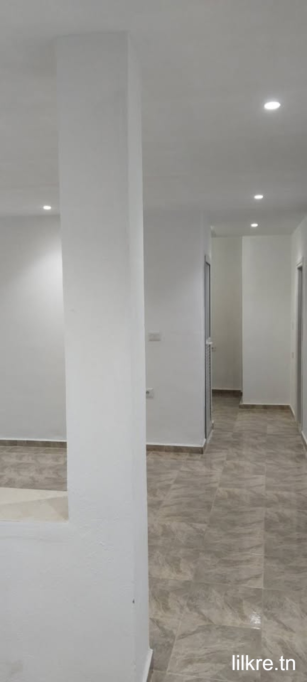  A louer un étage  de villa  a route raoued 