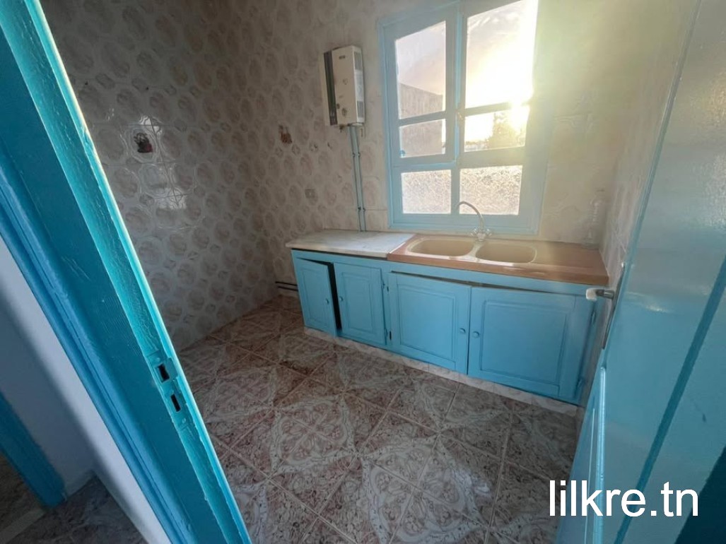 A louer un studio a khaznadar 