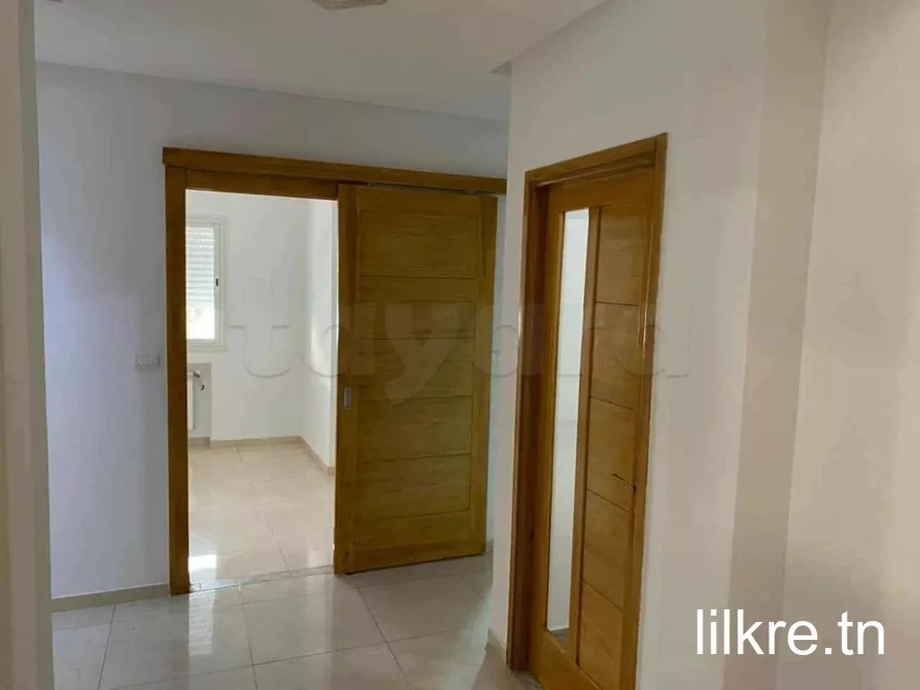  A louer un étage de villa a ariana 