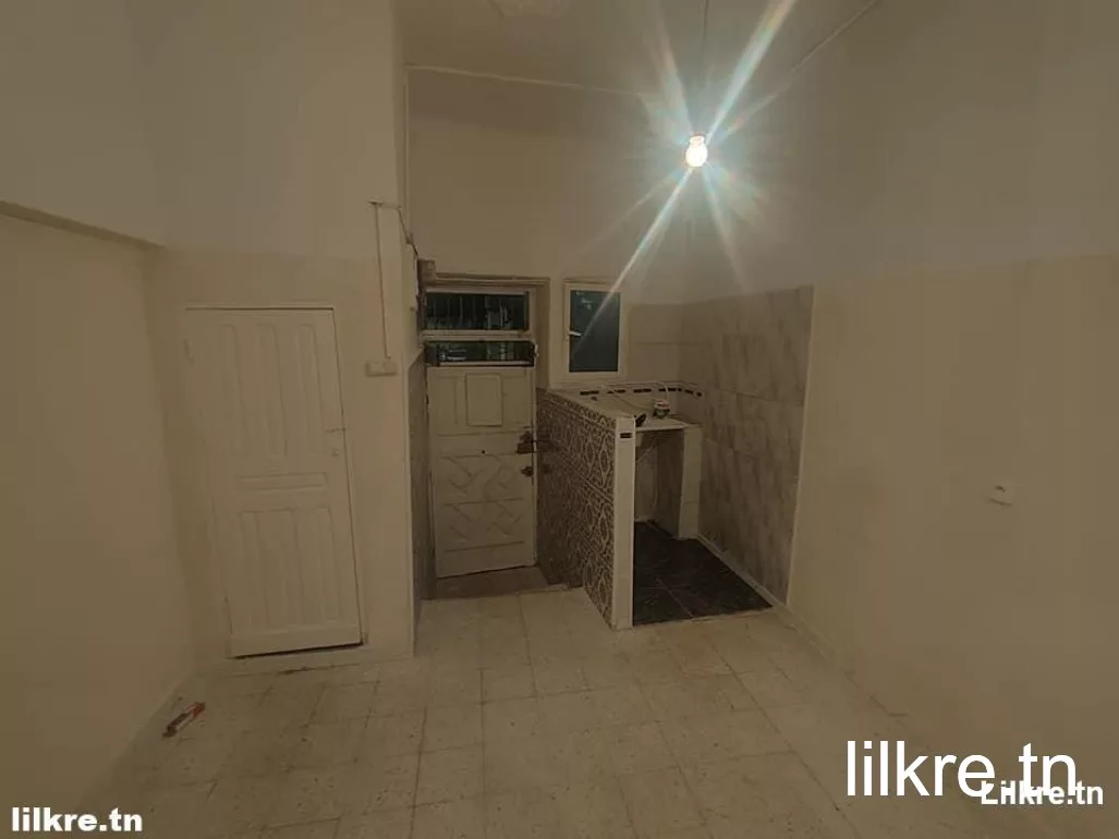A louer un Studio S+1 à Beb el Khadhra