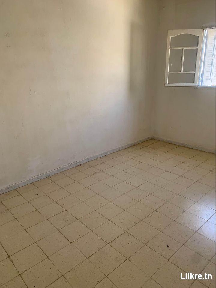 A Louer une Maison S+3 Située à Fouchena