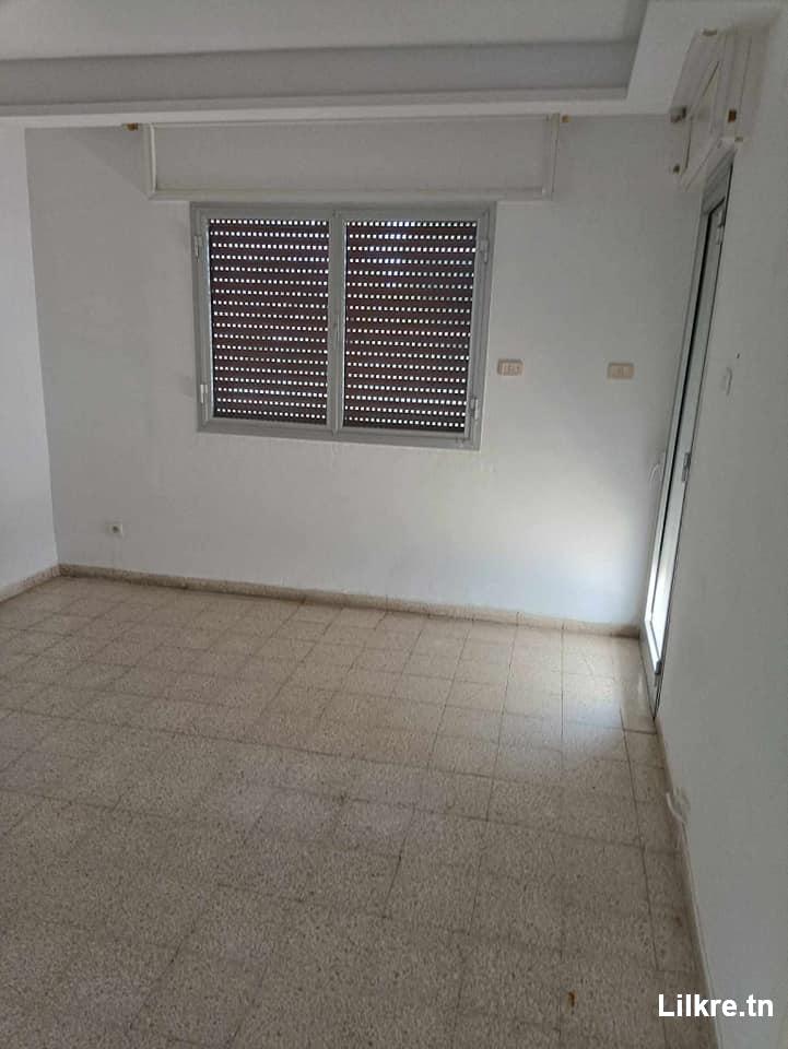 A louer un Appartement S+3 à Bardo Khaznadar