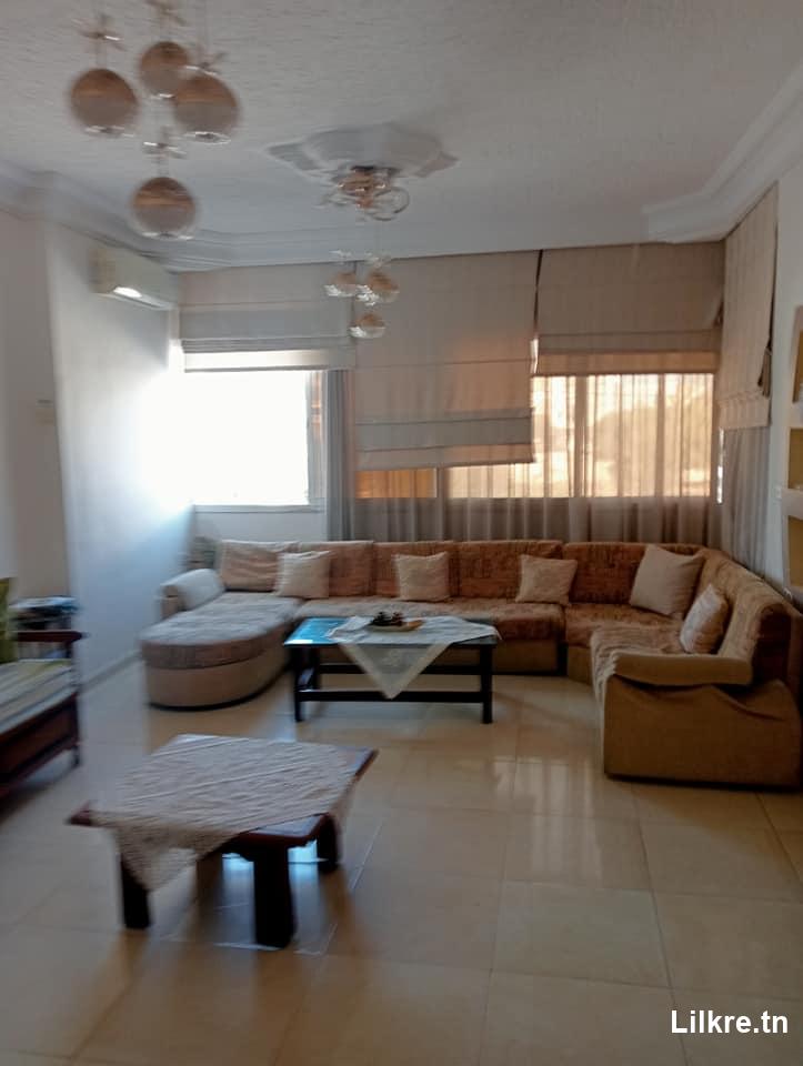 A louer une Villa super luxe  S+2 à Monastir 