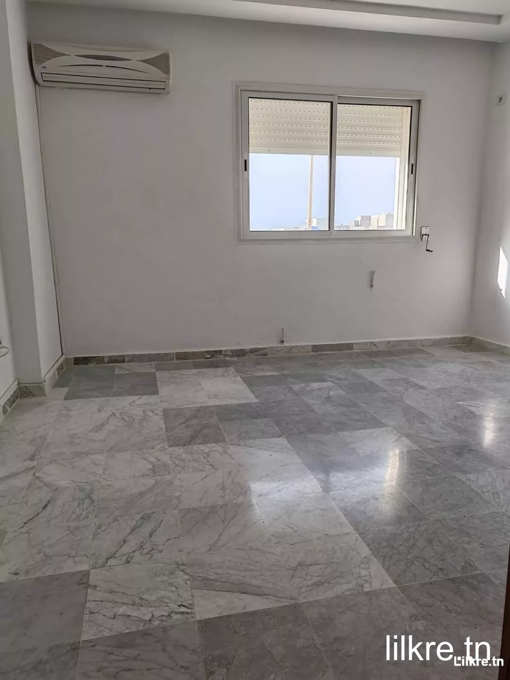 A louer appartement Vide  S+2 à Skanes Monastir