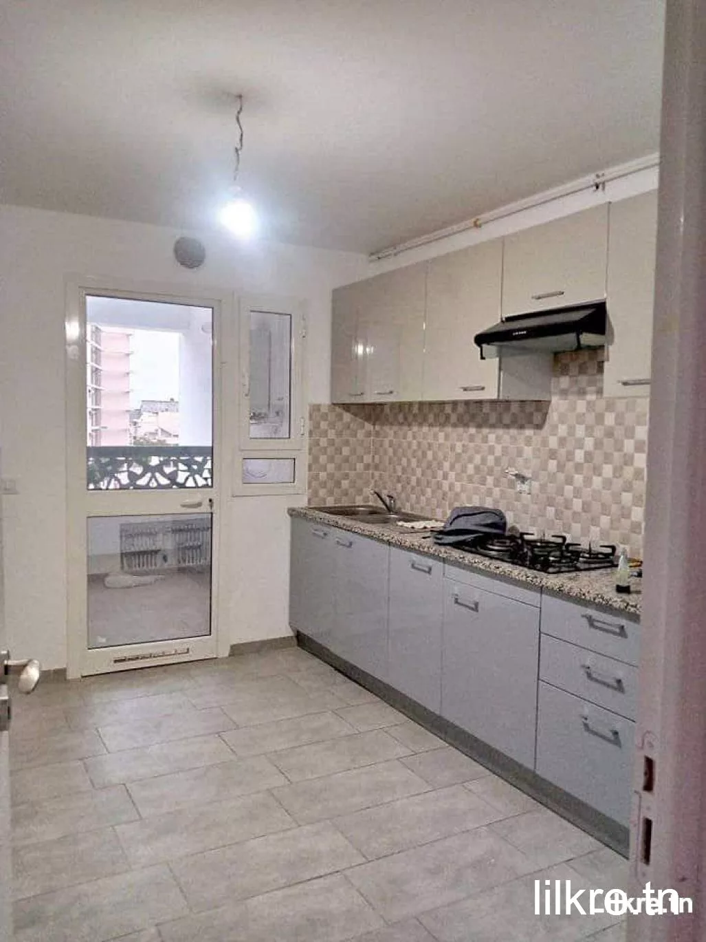 A louer un Appartement S+3 à Elmourouj 6 