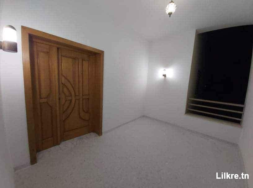 A louer Etage de villa 