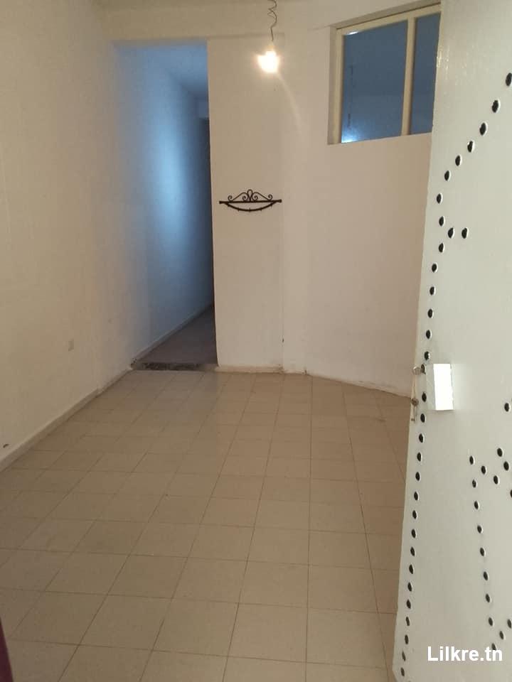 A louer un studio à Borj louzir 