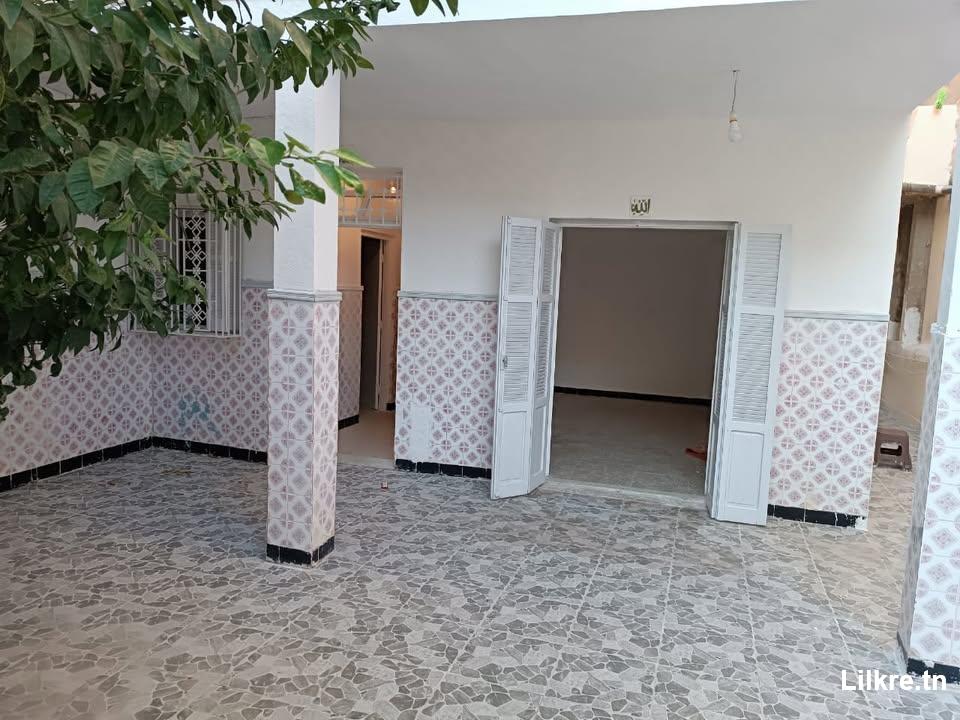 A louer l'appartement à Hay Tadhamen 