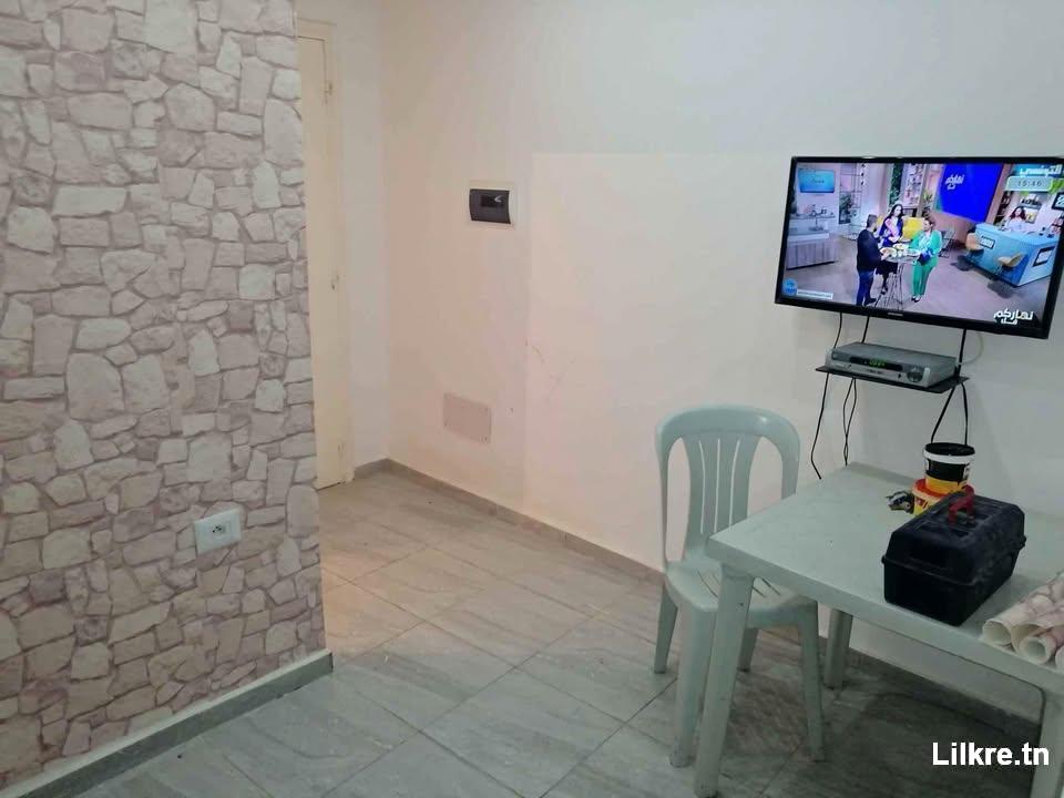 A louer un studio a  monastir