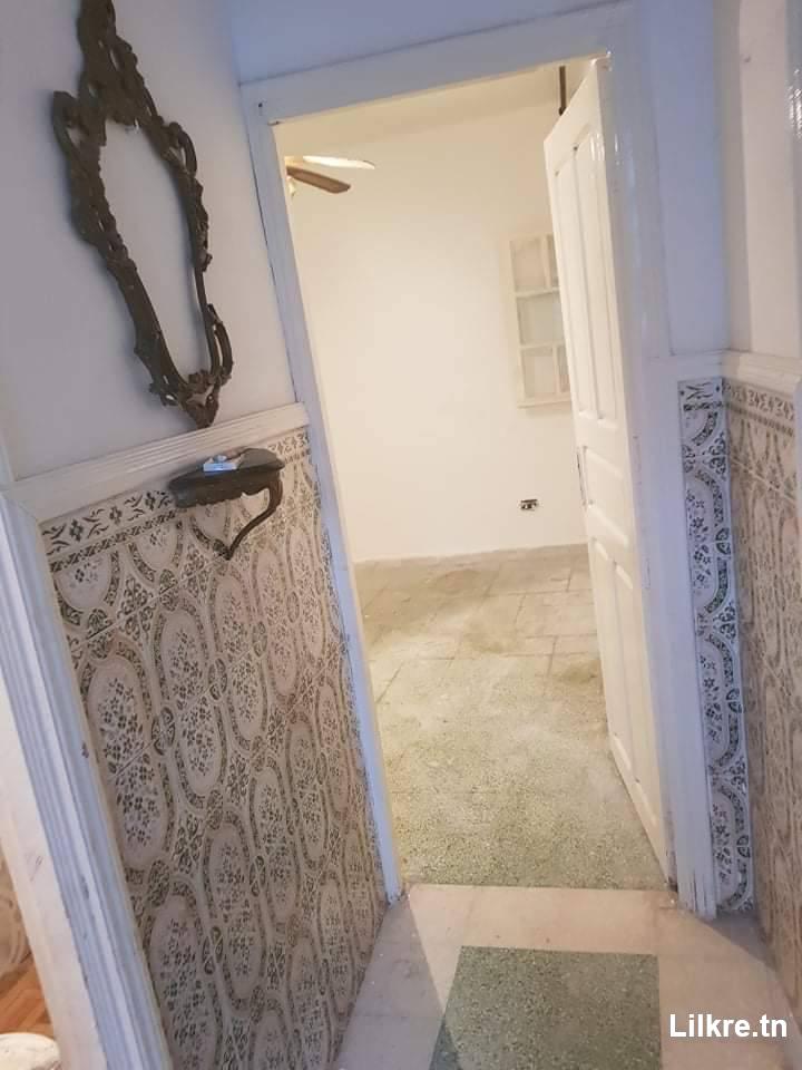 Un studio à Zahrouni 