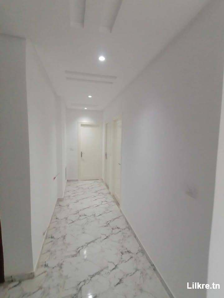 a louer appartement à Bhar Lazrak la marsa