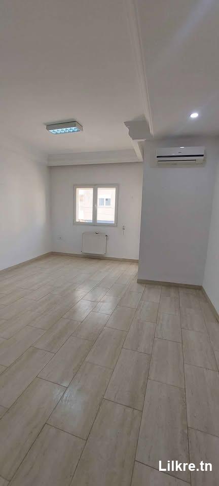 A louer appartement S2 aouina 