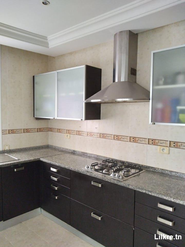 appartement a louer s+3 borj louzir