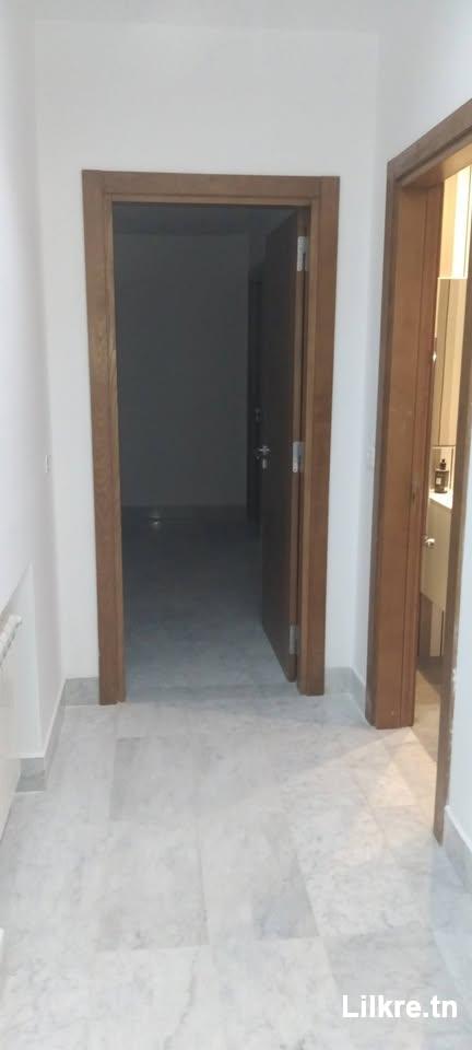   appartement a louer  s+4 a marsa