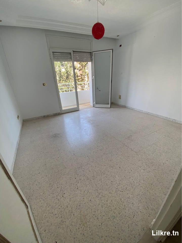 A louer appartement s3 a ryadh andalous ariana