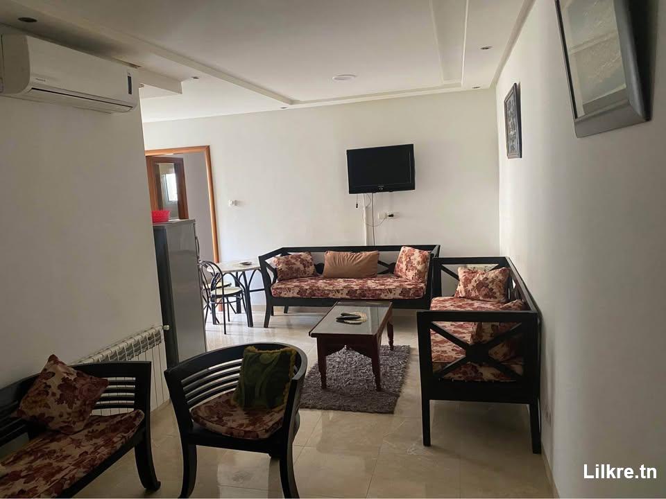 Appartement À louer par nuitée à ennasr 1