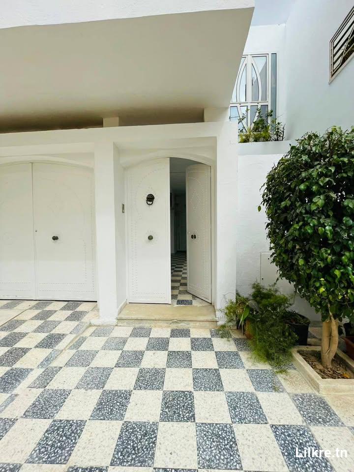 a louer etage de villa au RDC a sousse