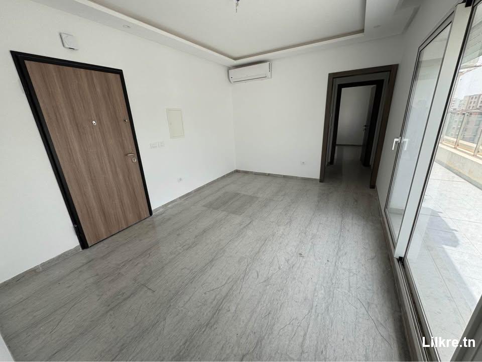 à louer appartement jamais habité à la nouvelle soukra 